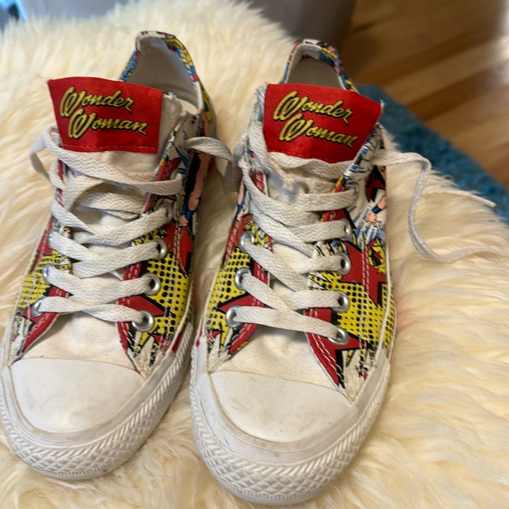 Wonder Woman Converse, W7 (M5)